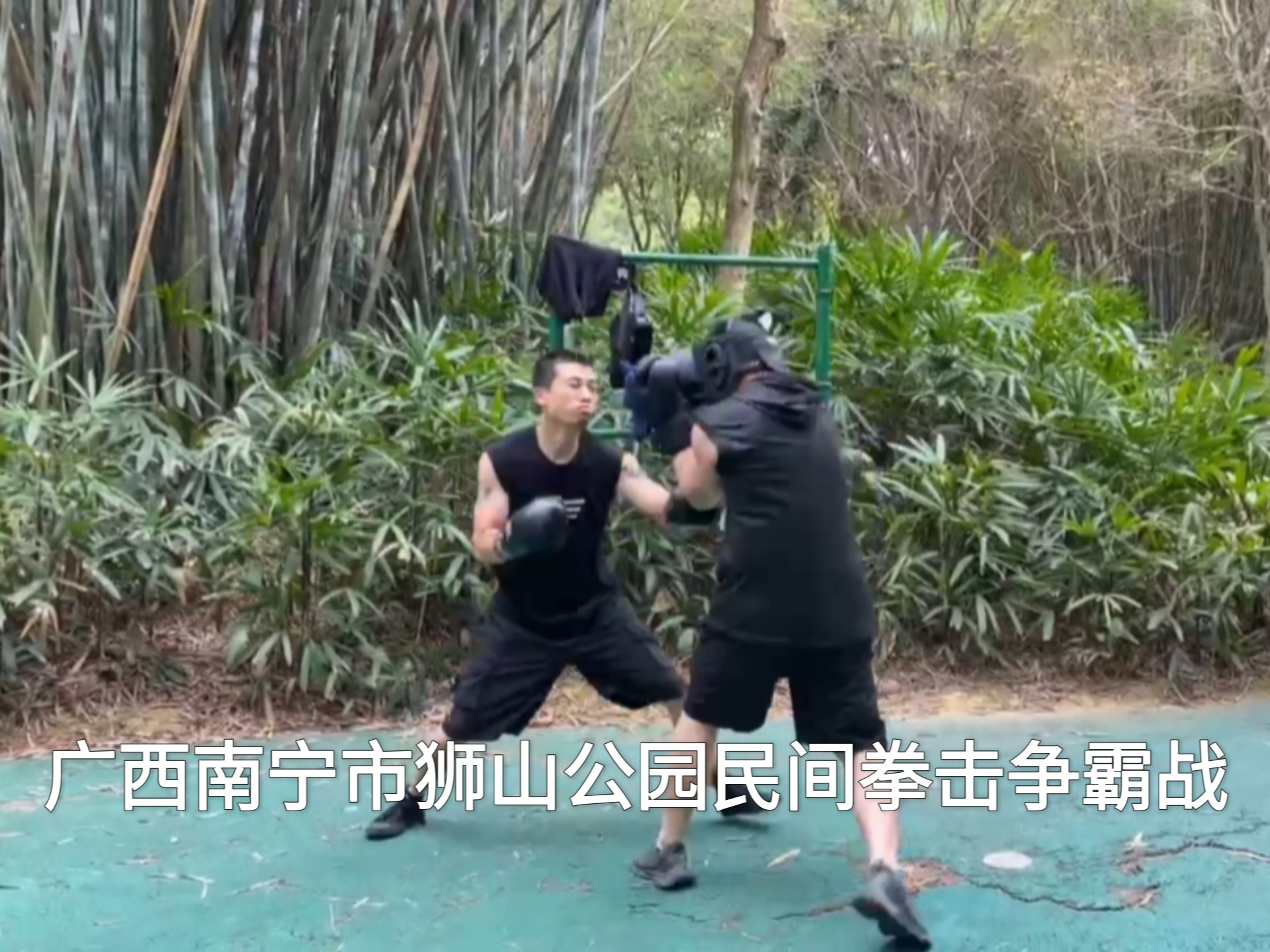 热血沸腾的对抗让人们为之疯狂呐喊的简单介绍