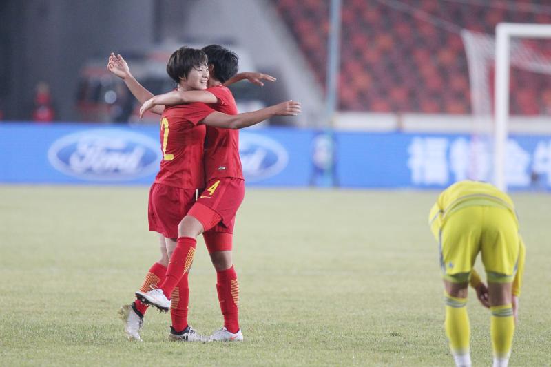 乌克兰女足豪取胜利，晋级半决赛